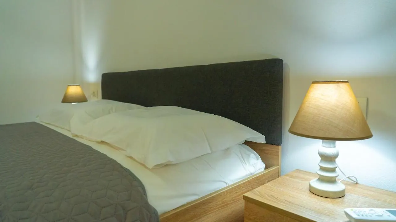 Easy Living Apartment Tirana 0*,  Albania