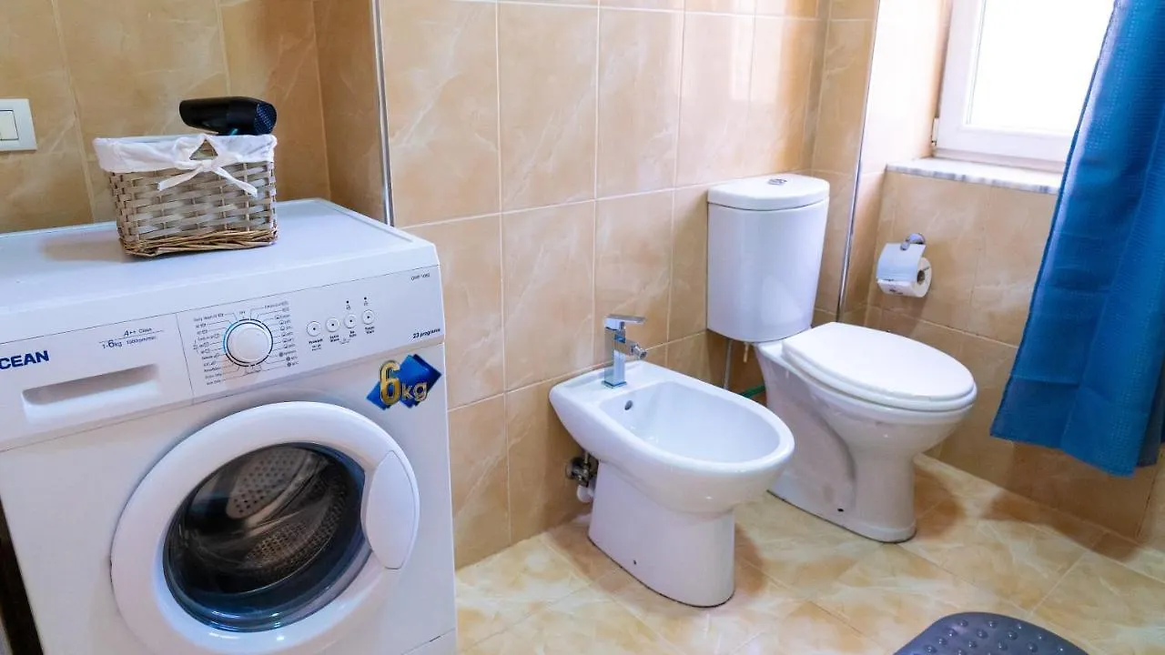 Easy Living Apartment Тирана